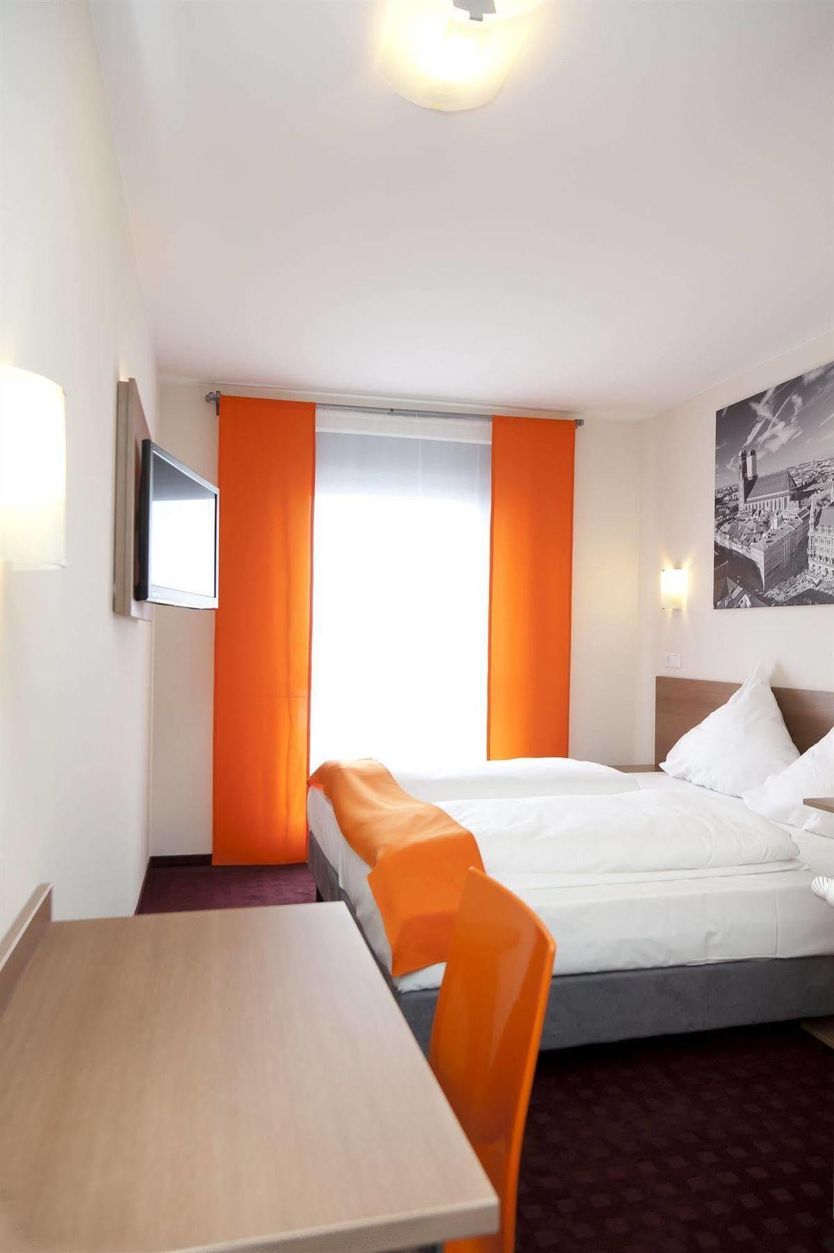Mcdreams Hotel Muenchen - Messe Фельдкирхен Экстерьер фото